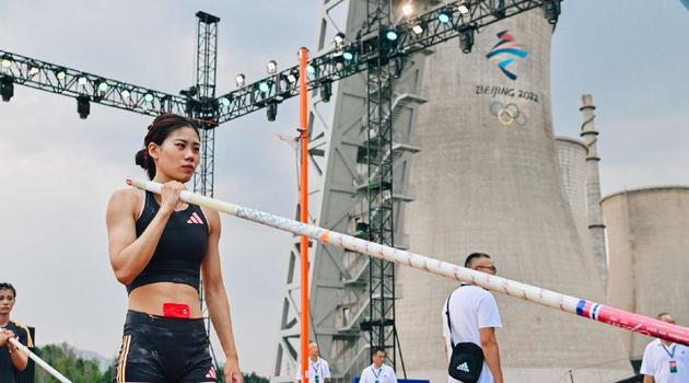 FPX官方：暂别往昔，万幸相遇，愿我们继续成为更好的自己